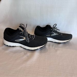 brooks revel 2 womens 7.5 black